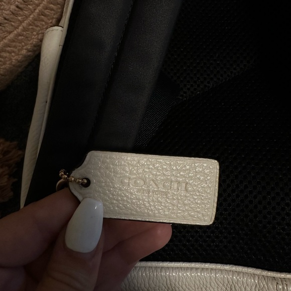Coach back pack - Picture 2 of 5